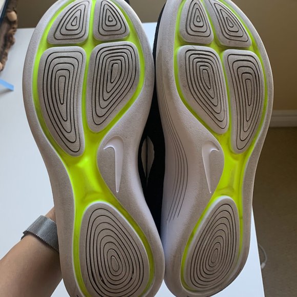 Nike Lunarepic Low Flyknit 2 GS (worn once) - Picture 2 of 2